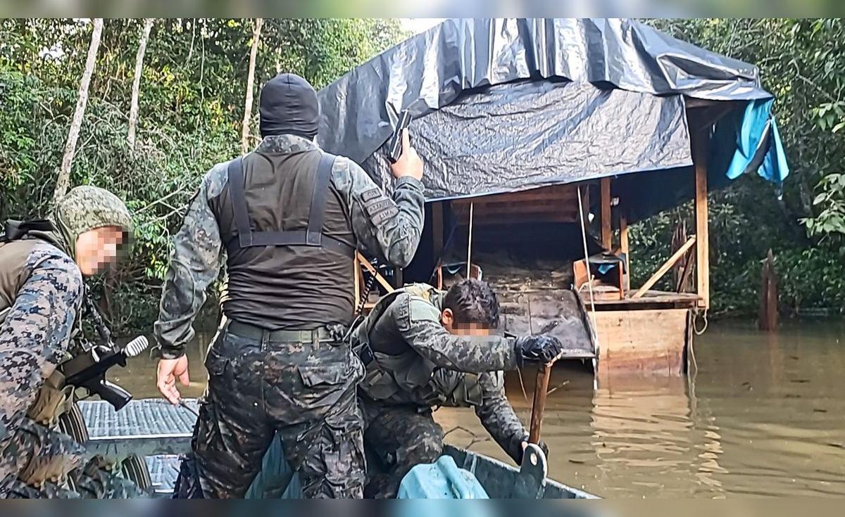 Loreto: Alleged illegal miners attack prosecutors, police and military in Nanay River