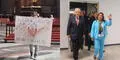 Peruanos protestan contra Boluarte en su arribo a Roma para la entronización del papa León XIV: "Gobierno corrupto"