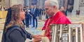 "No matarás, no mentirás": Carlincatura retrata que la presidenta debe aprender los mandamientos antes de ingresar al Vaticano