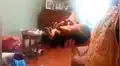 Perro simula estar ‘muerto’ para evitar que lo alejen de su dueño enfermo [VIDEO] 