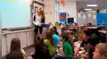 YouTube Viral: Profesora con dos cabezas impacta a miles [VIDEO]