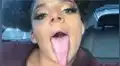 Su lengua mide 16 cm y gana $ 300 millones al año por mostrarla en Instagram