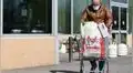 Un pueblo italiano restringe las compras a una vez por semana y en orden alfabético
