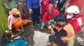 Gigantesca serpiente aterra a pobladores al aparecer arrastrándose en una tubería [VIDEO]