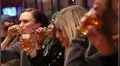 La invitaron a un bautizo en Inglaterra y terminó ebria en España