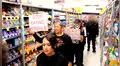 Activistas veganos protestan en sección carnes de un supermercado [VIDEO]