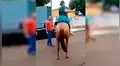 Instagram: golpea a caballo y este se venga de la peor forma [VIDEO]