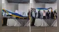 Cortinas se caen encima de autoridades cuando cantaban el himno nacional durante evento