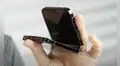 Youtuber crea un iPhone plegable con partes de un Motorola Razr y el iPhone X