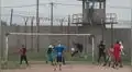 Partido amistoso entre narcos termina en pelea dentro de un penal: hubo 16 muertos 
