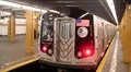 Captan a pareja teniendo relaciones sexuales en tren de Nueva York tras ser desinfectado 