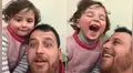 Padre sirio engaña a su hija diciéndole que los bombardeos son un juego para que no se asuste [VIDEO] 
