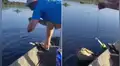 Creyó que había capturado a un pez, pero al sacarlo descubrió que era un peligroso reptil [VIDEO]
