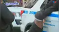 Malhechor trata de huir por ventana de patrullero y policías lo atrapan al instante [VIDEO]
