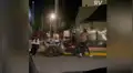 Pareja de ambulantes son protagonistas de una adorable escena junto a su bebé [VIDEO]