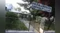 Organizó una fiesta en su casa: cuando se fueron los invitados, 4 chicos la violaron