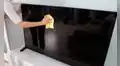 ¿Cómo limpiar la pantalla de tu televisor sin hacerle rayaduras?