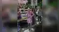 Mujer termina la escuela secundaria a los 70 años y recibe las felicitaciones de su familia 
