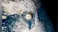 Emiten alerta de tsunami con olas de hasta 3 metros en el Pacífico tras erupción en Tonga