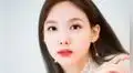 Nayeon de TWICE luce rubia por primera vez y enciende pedidos de comeback