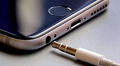 ¿Qué hacer si la entrada para auriculares de mi celular no funciona?