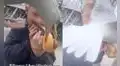 Gaviota aprovecha la distracción de un niño para robarle el pan con hot dog que compró