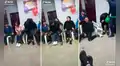 Pareja participa en concurso de globos sin pensar que protagonizarían espectacular caída