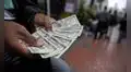 Dólar inicia la jornada con ligera alza y se cotiza en S/ 3,8899