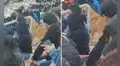 Perrito se sumó a fanáticos de Guns N’ Roses y se lució en la tribuna ‘esperando’ a la banda