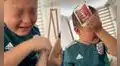 Niño abre paquetes de figuritas del Mundial y llora al ver que consiguió al ‘Chucky’ Lozano