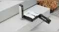 Robot aspiradora parece un transformer: puede subir y bajar escaleras para limpiarlas