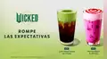 Starbucks desafía la gravedad con nuevas bebidas, artículos y más, inspirados en WICKED de Universal Pictures