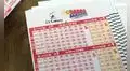 Gana el Mega Millions con dos boletos iguales, pero un error lo deja sin premio y ahora busca justicia en California