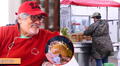 El taxista peruano que se reinventó y hoy vende las hamburguesa más gigantes del Callao: “Todos dependían de mi”