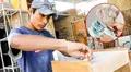 Jóvenes en Perú enfrentan bajos salarios por desajuste entre su formación y las exigencias del mercado laboral, según expertos