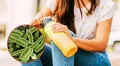 Tu tomatodo podría tener 40 mil veces más bacterias que un inodoro: ¿Sabes cómo limpiarlo?