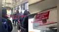 Chofer coloca peculiar mensaje para sus pasajeros y se vuelve viral: "En Perú nunca te aburres"