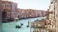 El "bosque sumergido" de Venecia, la maravilla de la ingeniería que ha mantenido la ciudad a flote por 1600 años