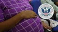 Cruzó la frontera embarazada de 8 meses y dio a luz en EEUU: inmigrante guatemalteca se salva de ser deportada