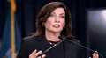 Buenas noticias para residentes de Nueva York: Kathy Hochul aprueba un nuevo presupuesto que beneficia a las familias