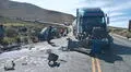 Fuerte choque entre miniván y cisterna deja 8 heridos de gravedad en vía Arequipa-Puno