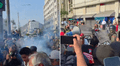 Policía lanza bomba lacrimógena contra manifestantes en paro nacional en la avenida Abancay