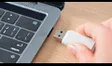 Muchos tienen una memoria USB en su hogar, pero pocos saben para qué sirven los agujeros en su parte metálica