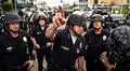 Policía de Los Ángeles criminalizó las protestas y amenazó con arrestar a quienes la sigan: "Declaro que esta reunión es ilegal"