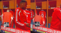 Camarógrafo de ESPN graba a jugadores de Bayern Múnich en los camerinos y capta partes íntimas de Harry Kane