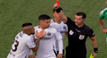 Arturo Vidal protagoniza otro episodio de furia y despotrica contra árbitro tras expulsión: "Que dirija en segunda"