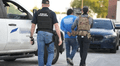 Padre inmigrante de 3 marines es arrestado violentamente por agentes federales en California: le rociaron gas pimienta