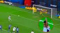 Christian Cueva marcó su primer gol en Emelec: 'Aladino' se lució con soberbia ejecución de penal para el 1-0 ante Universidad Católica