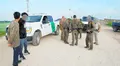 Dos menores fueron detenidos por traficar con inmigrantes en la frontera de Texas: cobraban hasta US$6.000 por persona