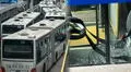Lanzan objeto a bus del Metropolitano en movimiento y ocasiona que más de 50 queden varados en la Vía Expresa